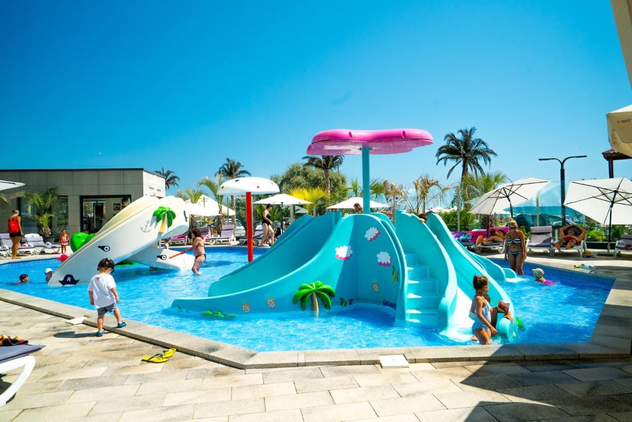 Relax Inn Apartment Năvodari المظهر الخارجي الصورة